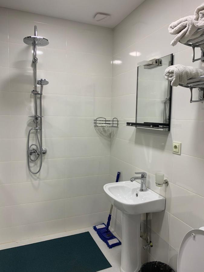 12 Maksim Gorki Street Apartment Tbilisi Ngoại thất bức ảnh